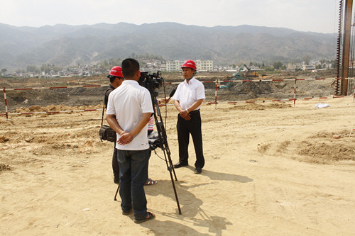 青华医院建设项目迎来首家媒体采访报道